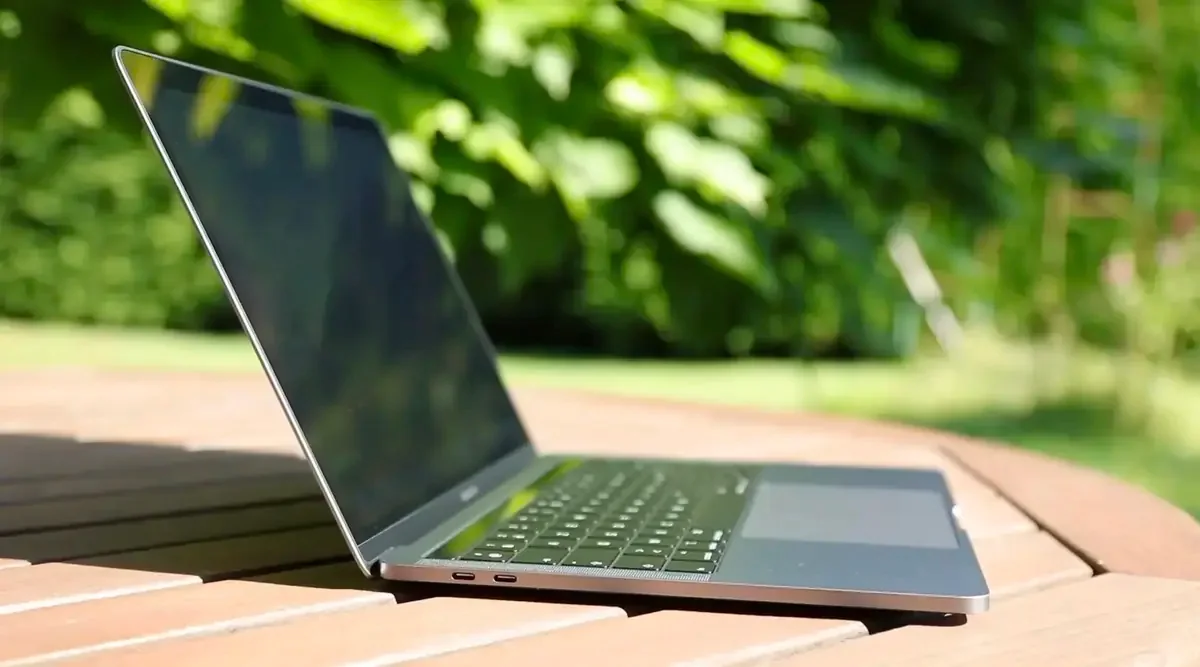 Er bringt sein MacBook Pro 2018 zum Batteriewechsel, Apple schenkt ihm ein M4 Max